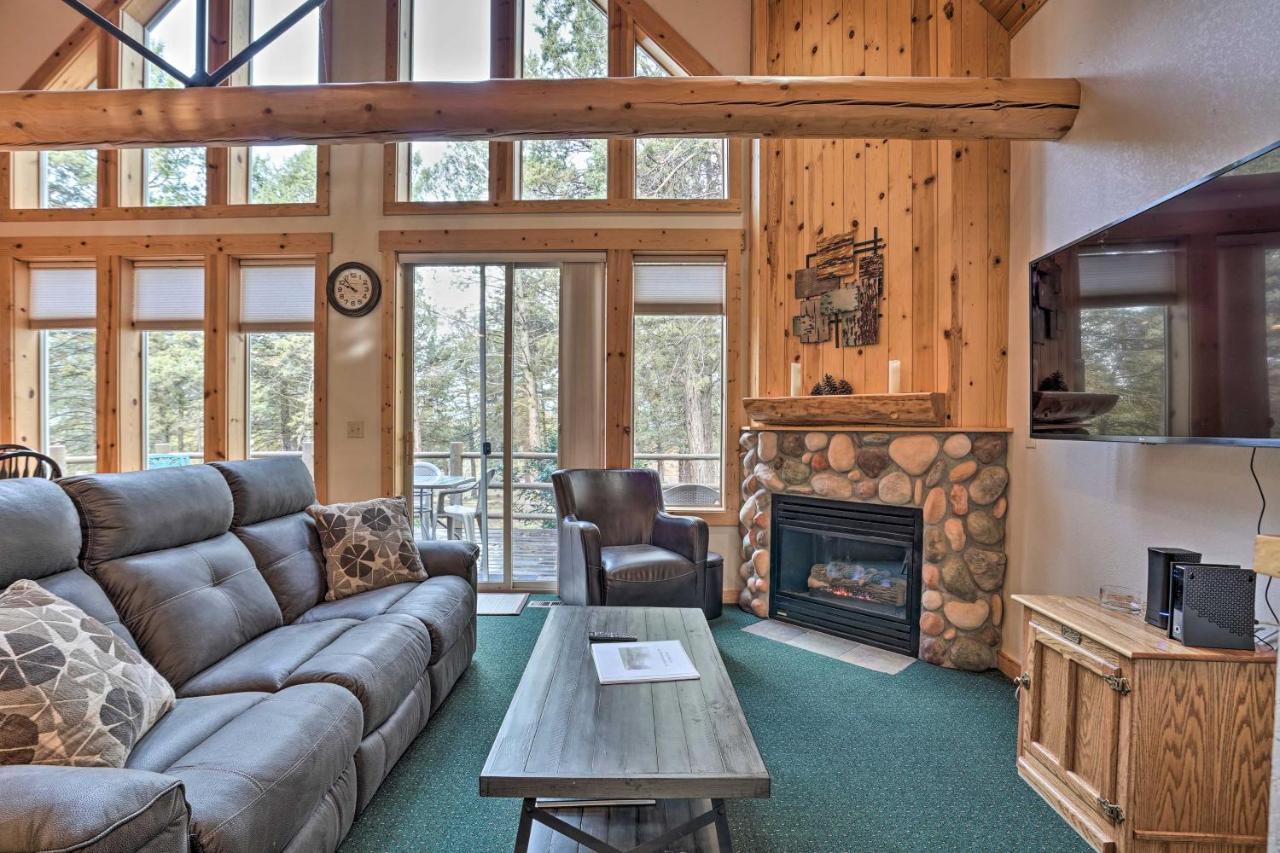 Chalet At Running Y Resort With Wraparound Deck! Klamath Falls Dış mekan fotoğraf